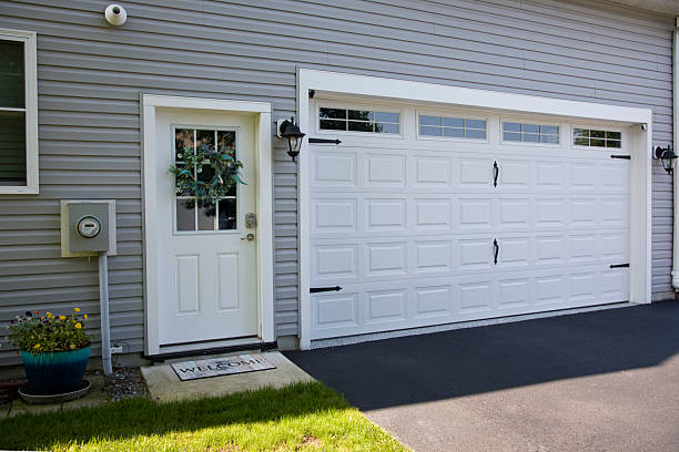 24/7 Emergency Garage Door Roller Replacement experts in Tyrone, GA